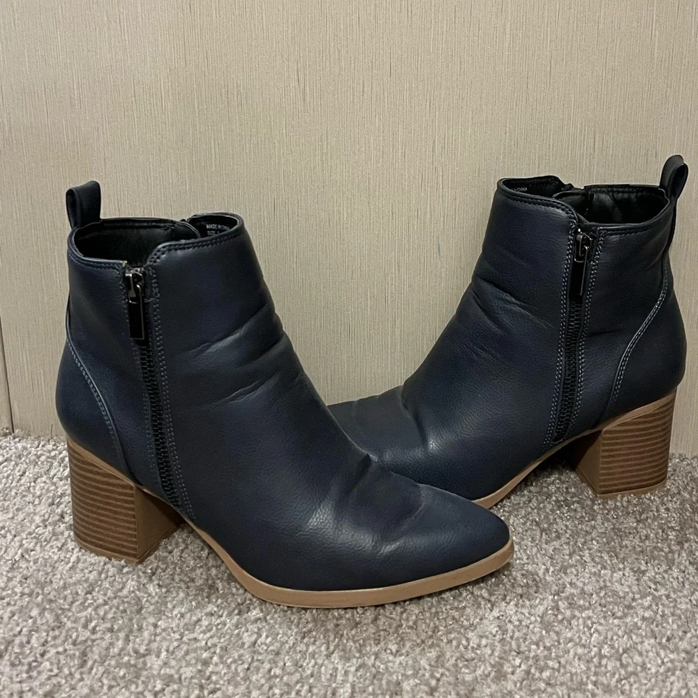 Boot - Picture 1 of 1